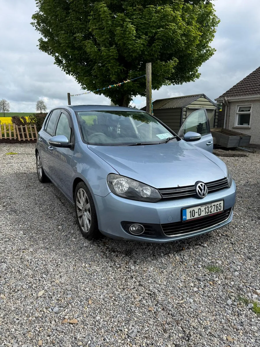 Volkswagen golf - Image 1