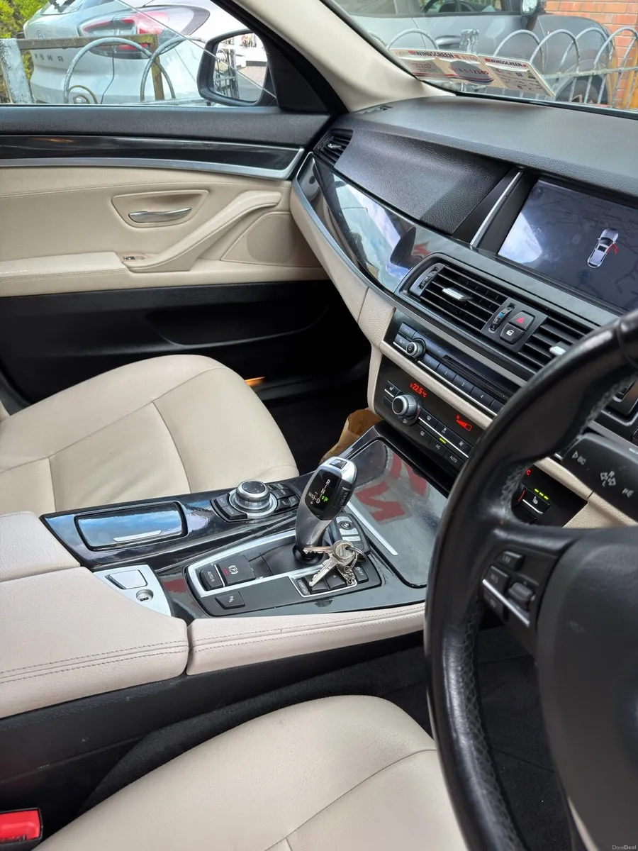 BMW 5 series luxury auto - Image 4