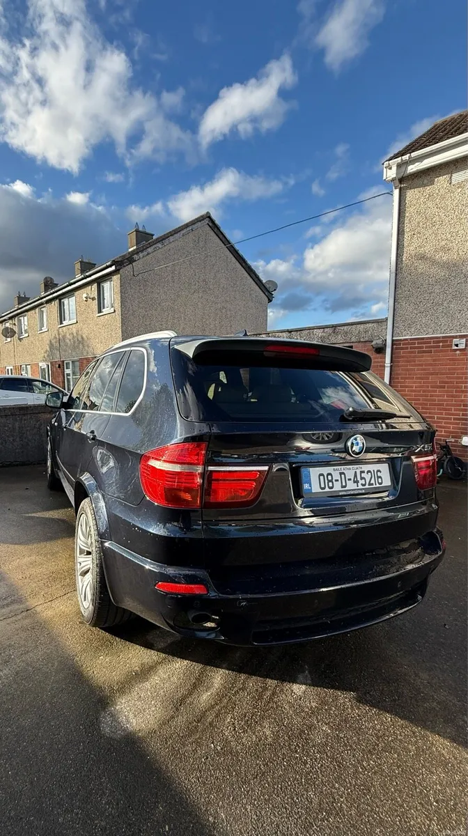 BMW x5 - Image 1