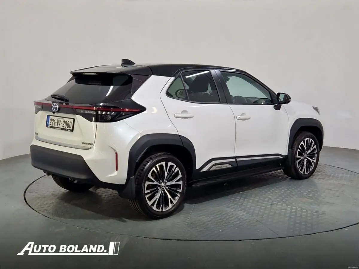 Toyota Yaris Cross 1.5 Hybrid Sol - Image 4