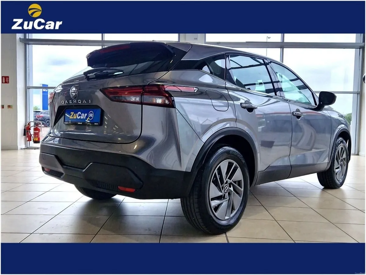 Nissan Qashqai 1.3 PET MILD HYBRID SV - Image 3