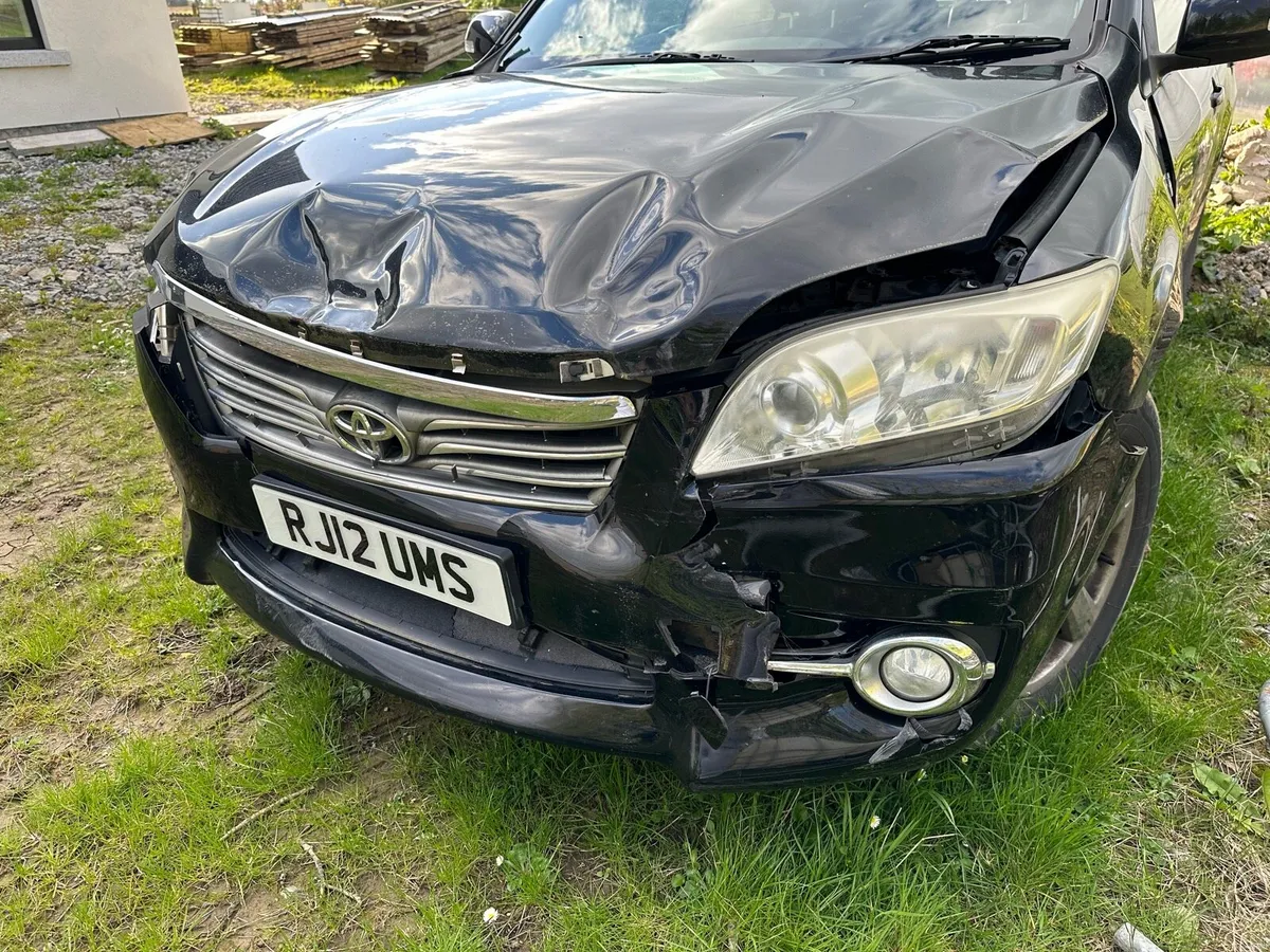 Toyota rav4 XTR for parts or repair - Image 2