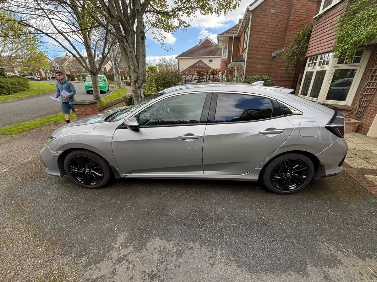 Honda Civic 1.0 VTEC SR 126PS 5DRd - Image 3