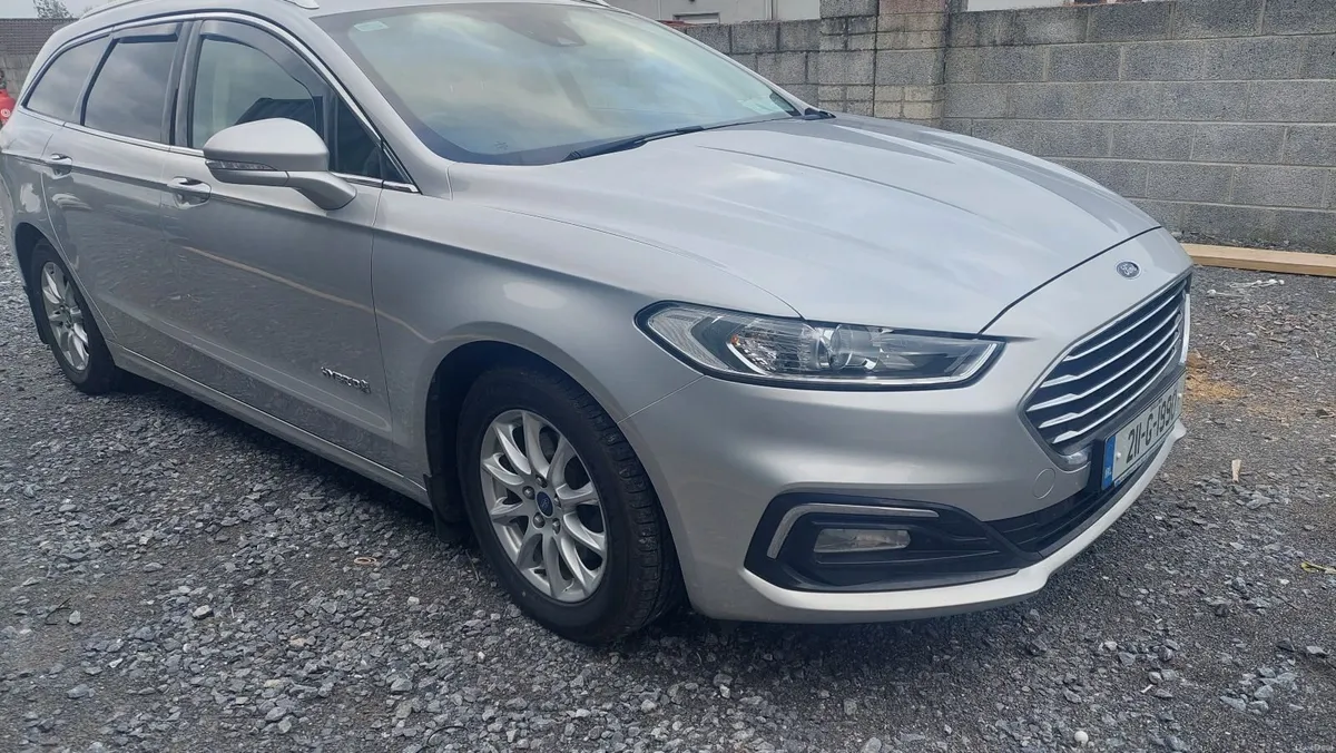 immaculate Ford Mondeo 2021 - Image 1