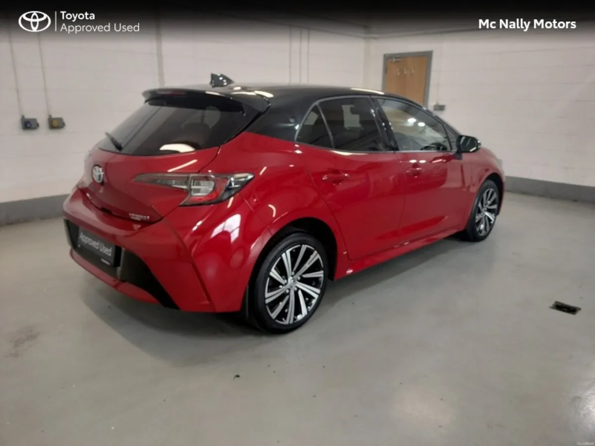 Toyota Corolla LUNA SPORT H/BACK BI-TONE PEARLESCE - Image 3