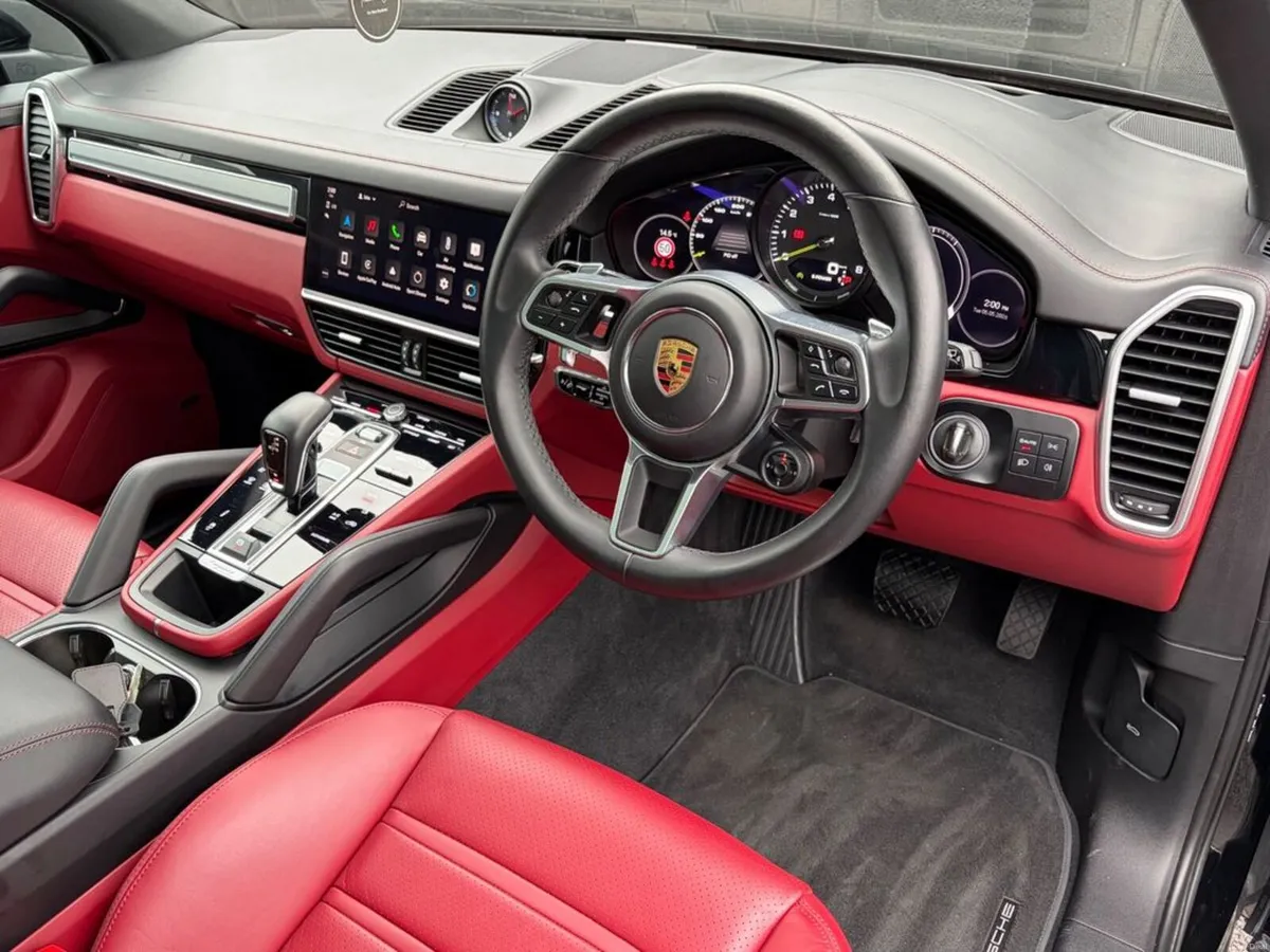 Porsche Cayenne 3.0 V6 Platinum Edition 4WD Auto - Image 2