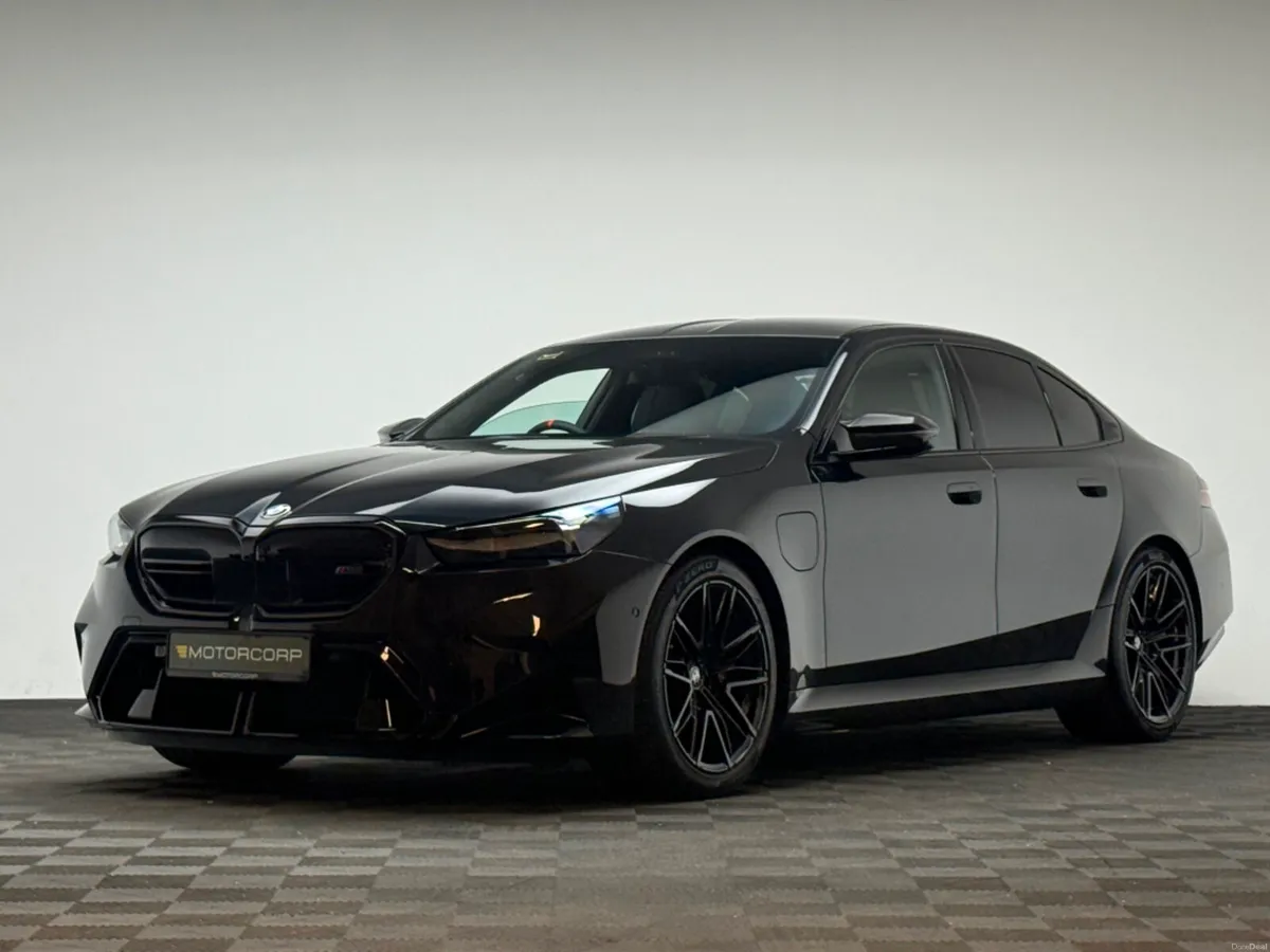 BMW M5 M5 4.4 PHEV 727HP - Image 3