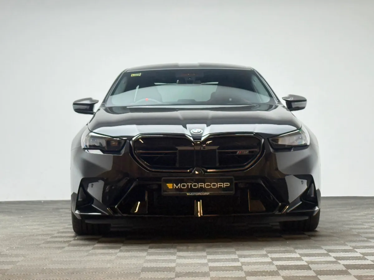BMW M5 M5 4.4 PHEV 727HP - Image 2