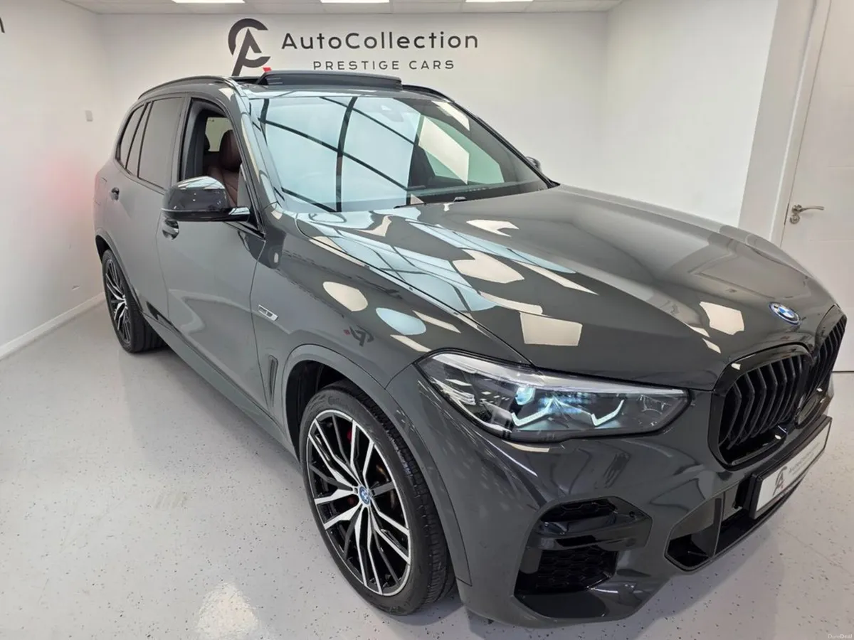 BMW X5 **M SPORT PRO** HUGE SPEC**TECH PACK**PAN R - Image 1