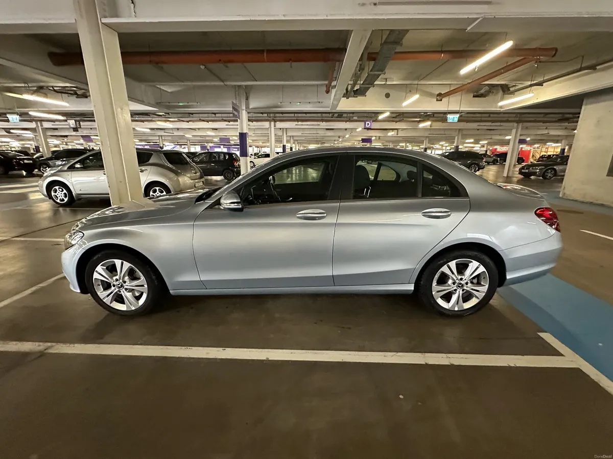 172D Mercedes C220d Executive model - Image 2