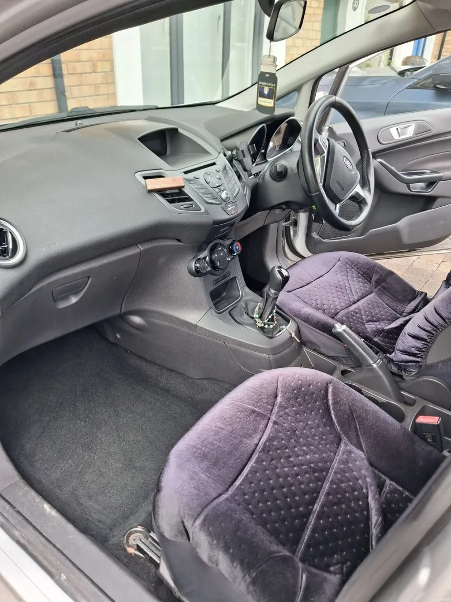 Ford Fiesta 2016 - Image 5