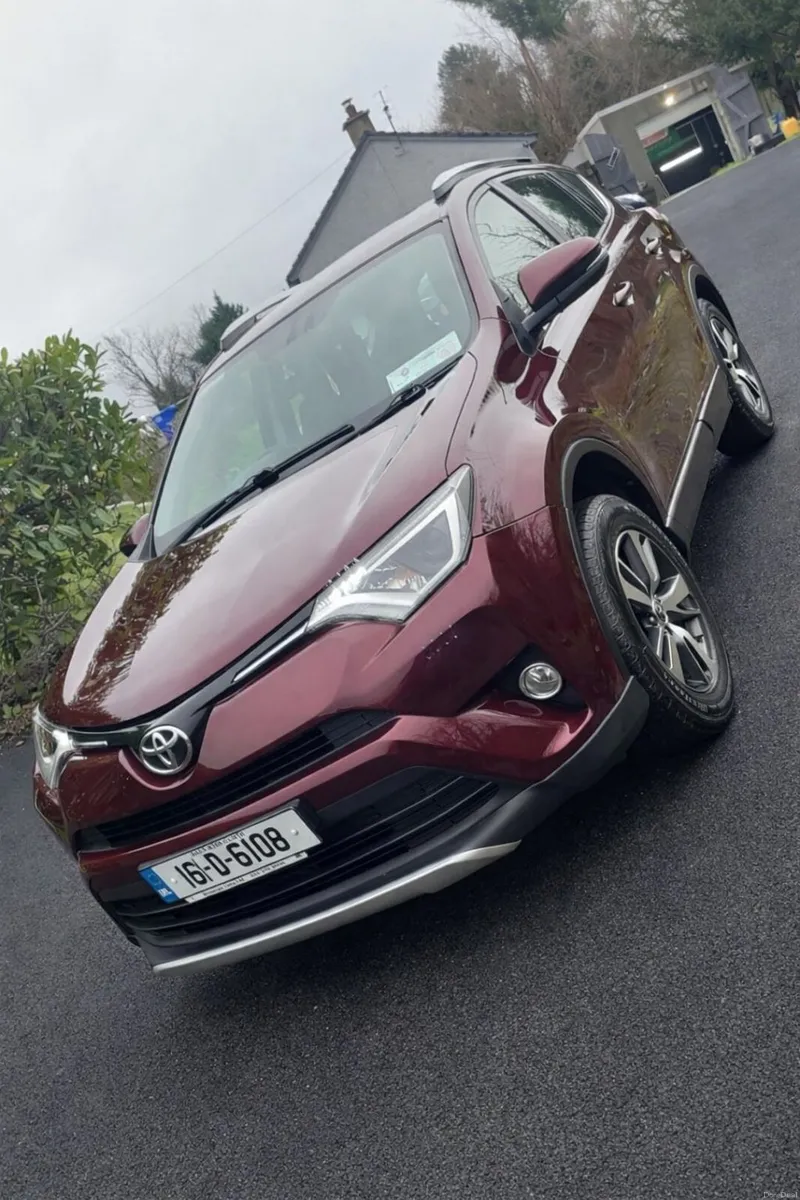 Toyota RAV4 2016 - Image 2