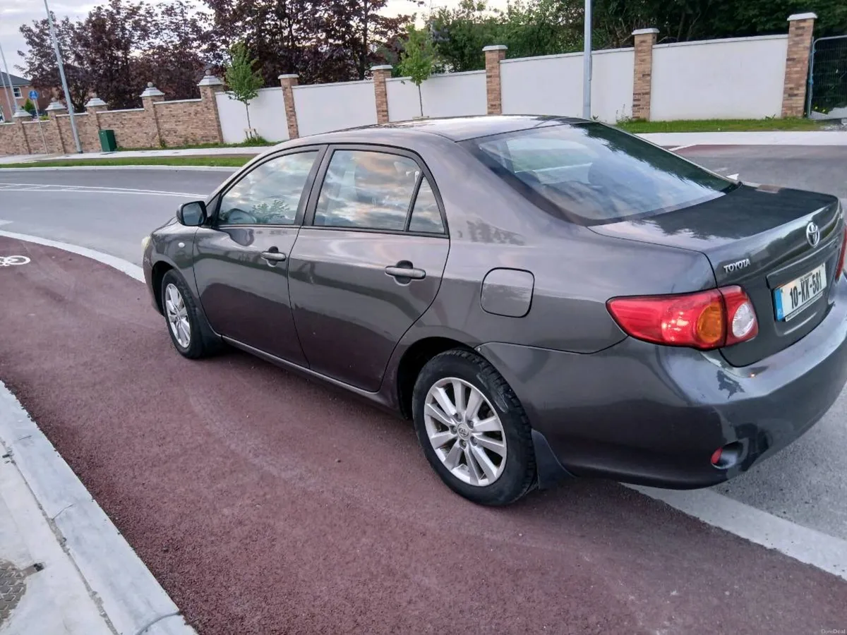 Toyota  corolla - Image 2