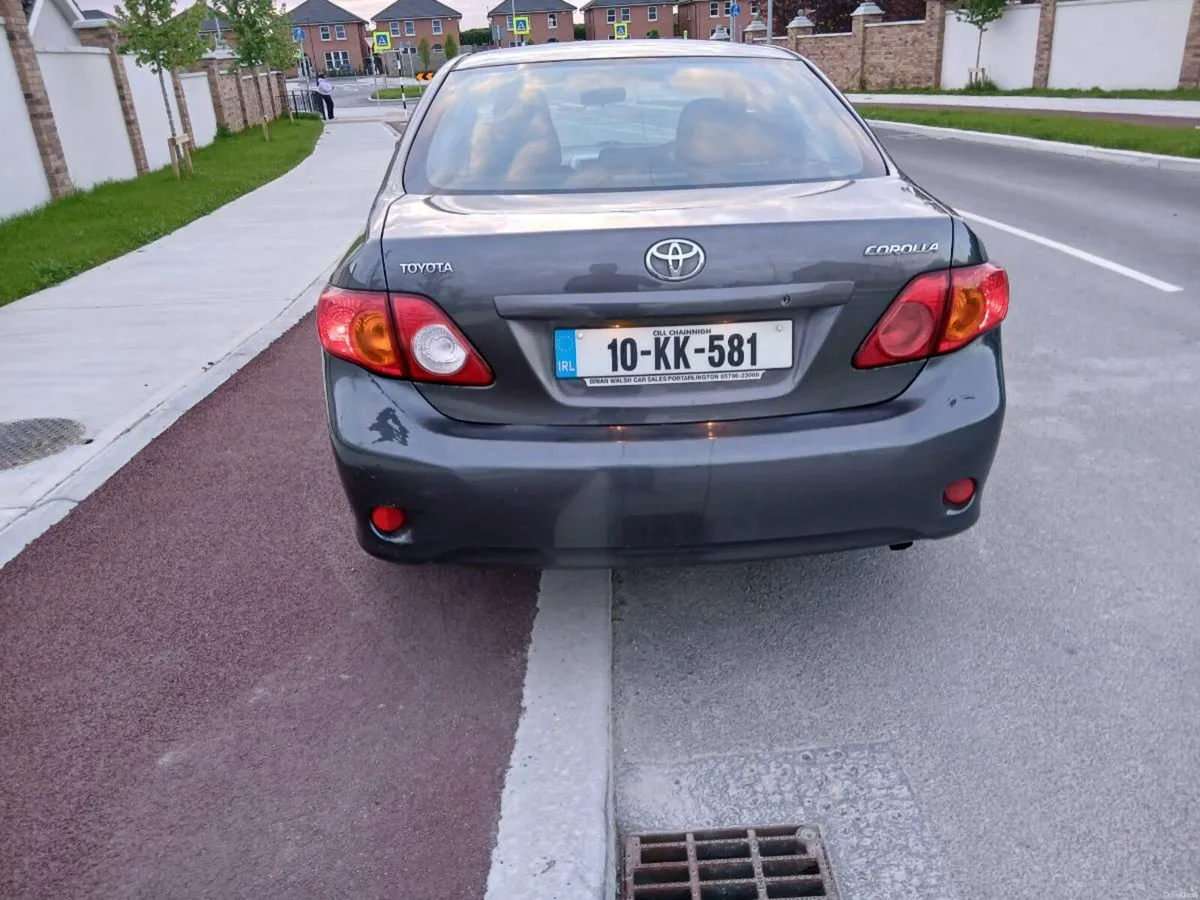 Toyota  corolla - Image 3