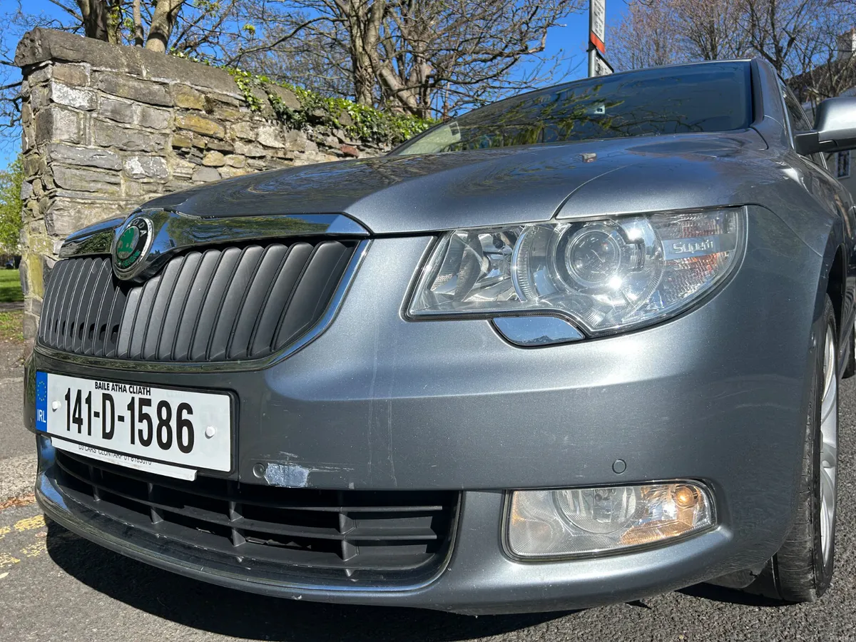 2014 SKODA SUPERB 4x4 ELEGANCE LEATHER INTERIOR - Image 1