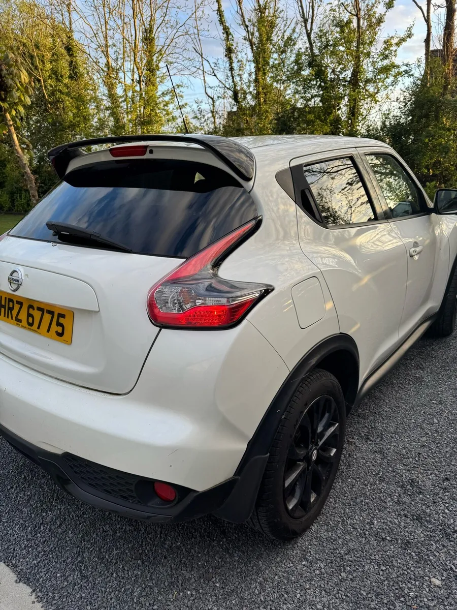 2014 Nissan Juke Tekna - Image 3