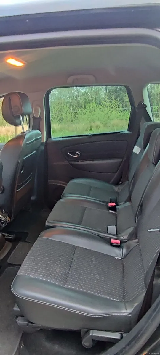 Renault Grand Scenic 2012 - Image 2