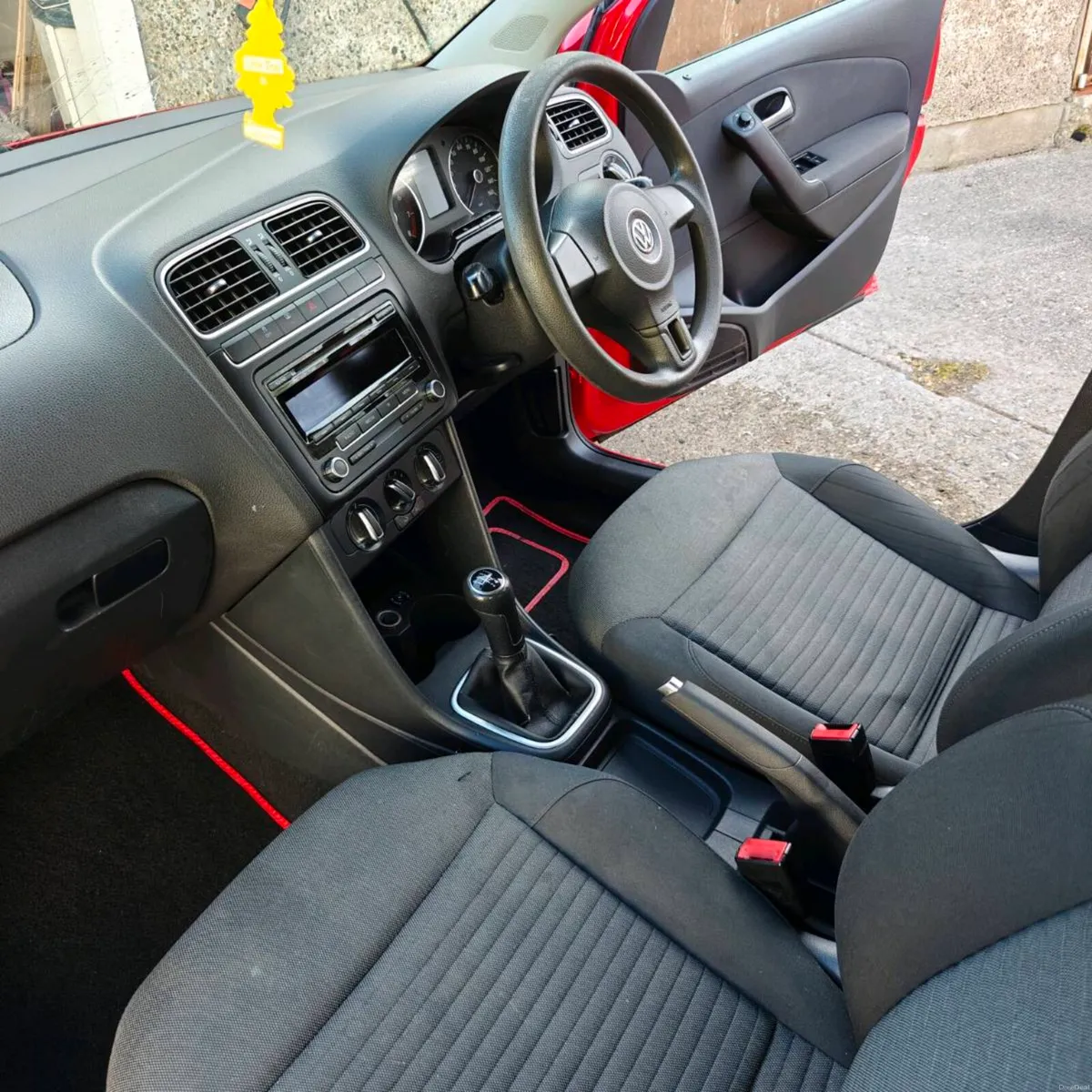 Volkswagen Polo - Image 6