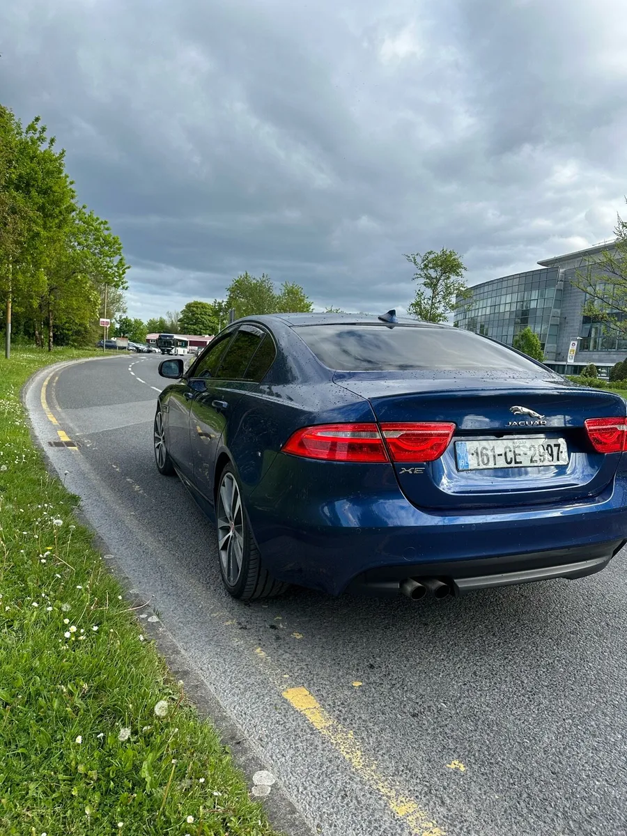 Jaguar R Sport - Image 4