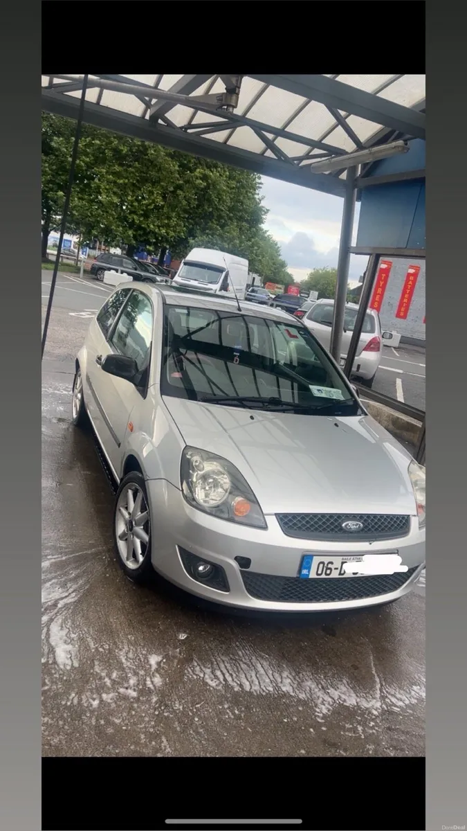 06 Ford Fiesta - Image 1