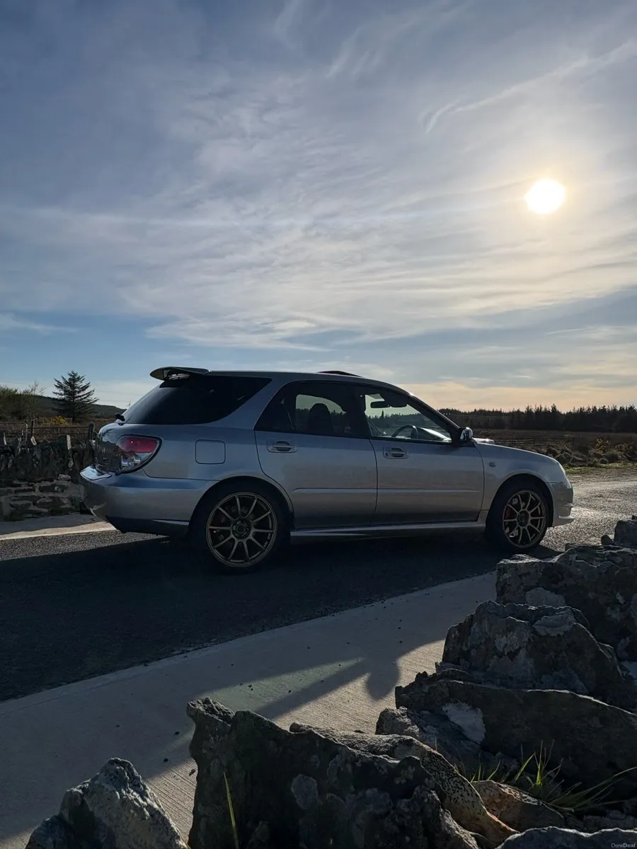 Subaru Impreza 2.5 Turbo wagon - Image 4