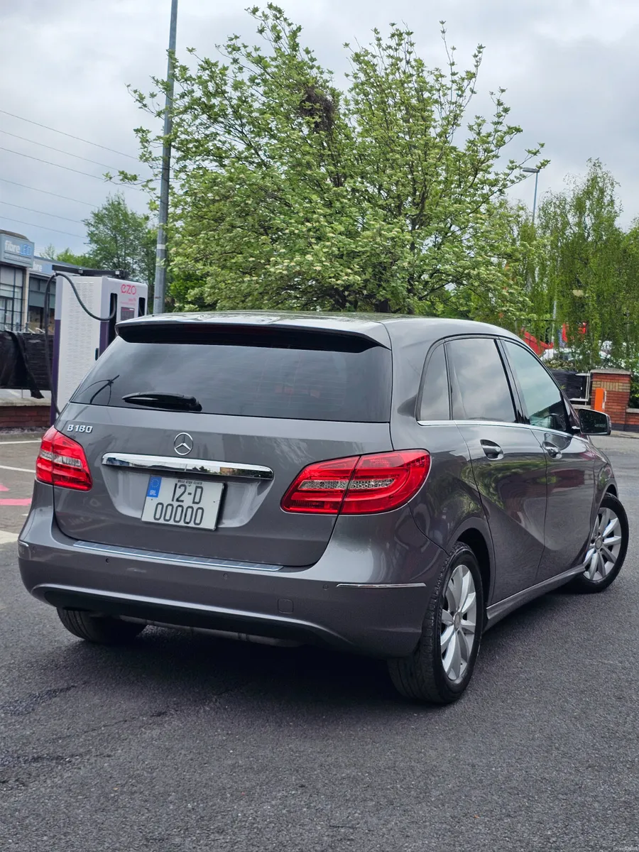 Mercedes-Benz B-Class 2012 - Image 2