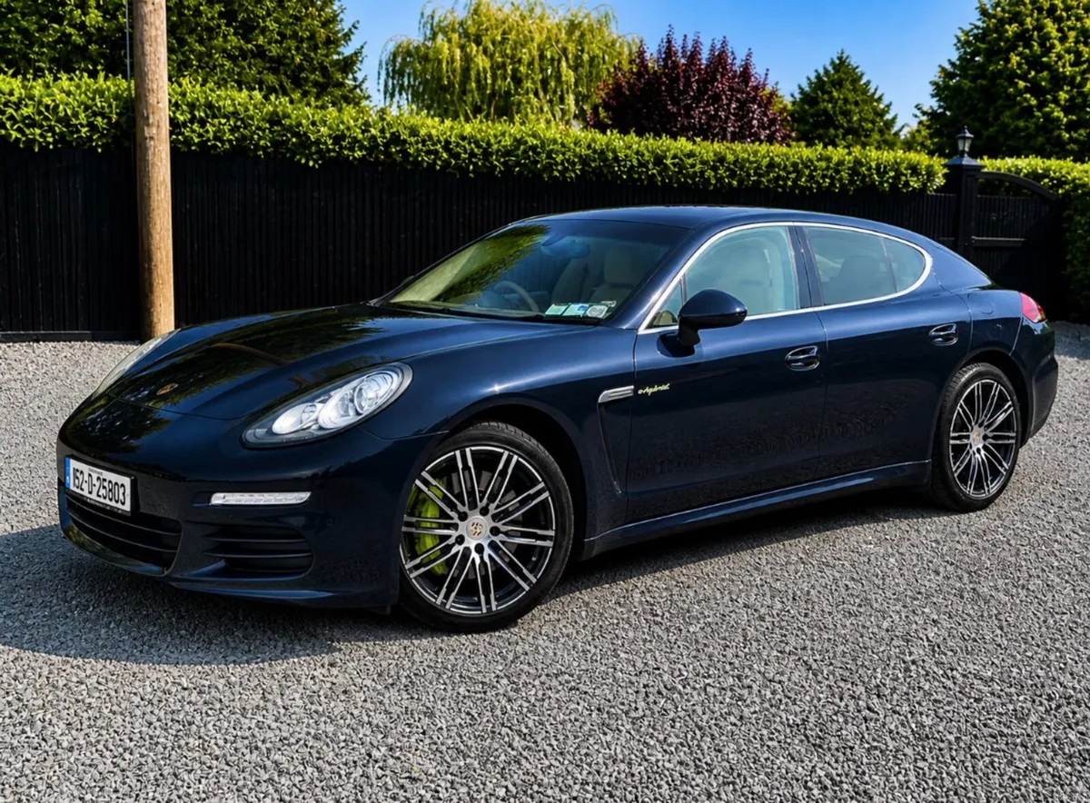 152 Porsche Panamera S -Hybrid – High Spec - Image 5