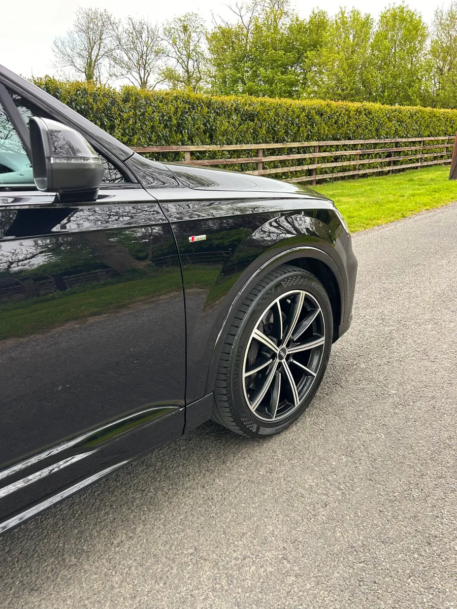 Audi Q7 50 (High spec, low miles) - Image 3