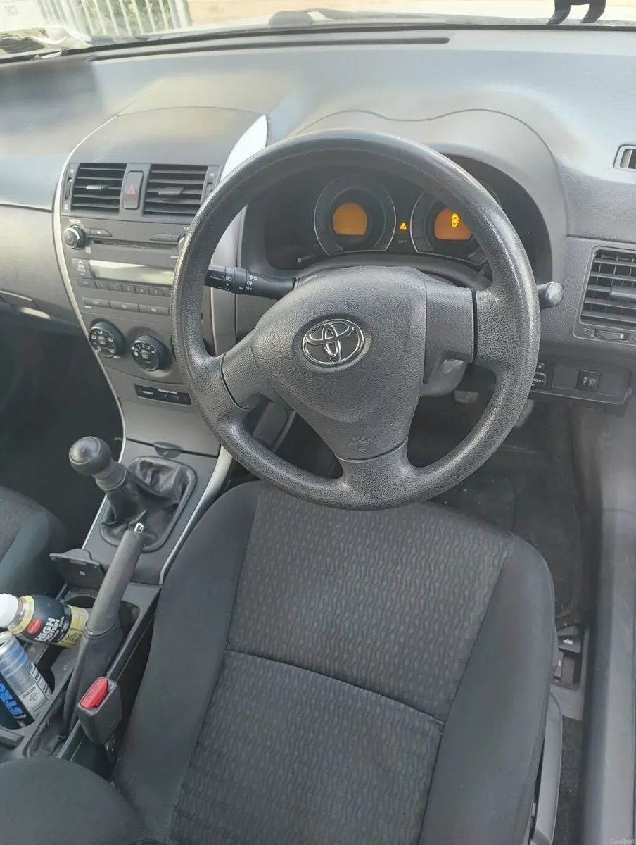 Toyota Corolla 2008 - Image 2