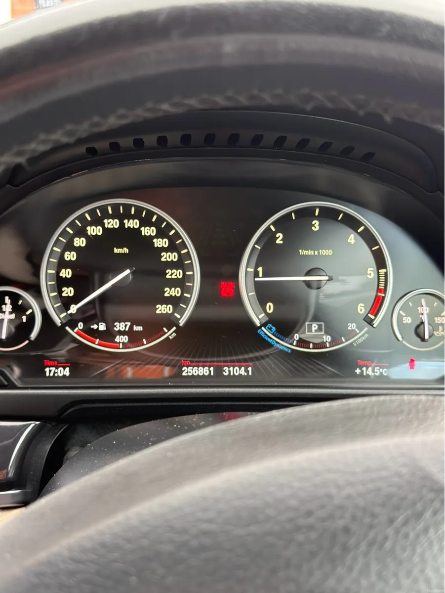 BMW 5 series luxury auto - Image 3