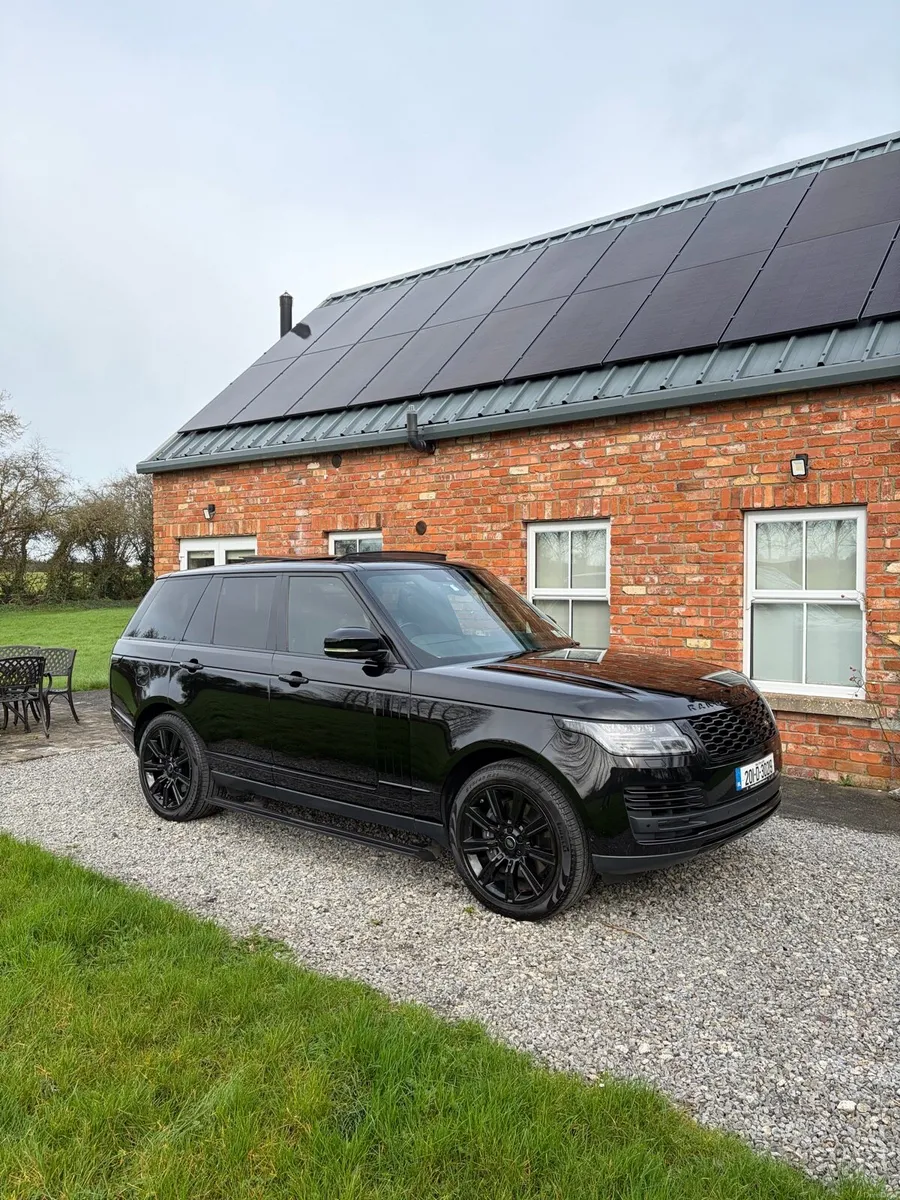 Land Rover Range Rover P400e Autobiography - Image 1