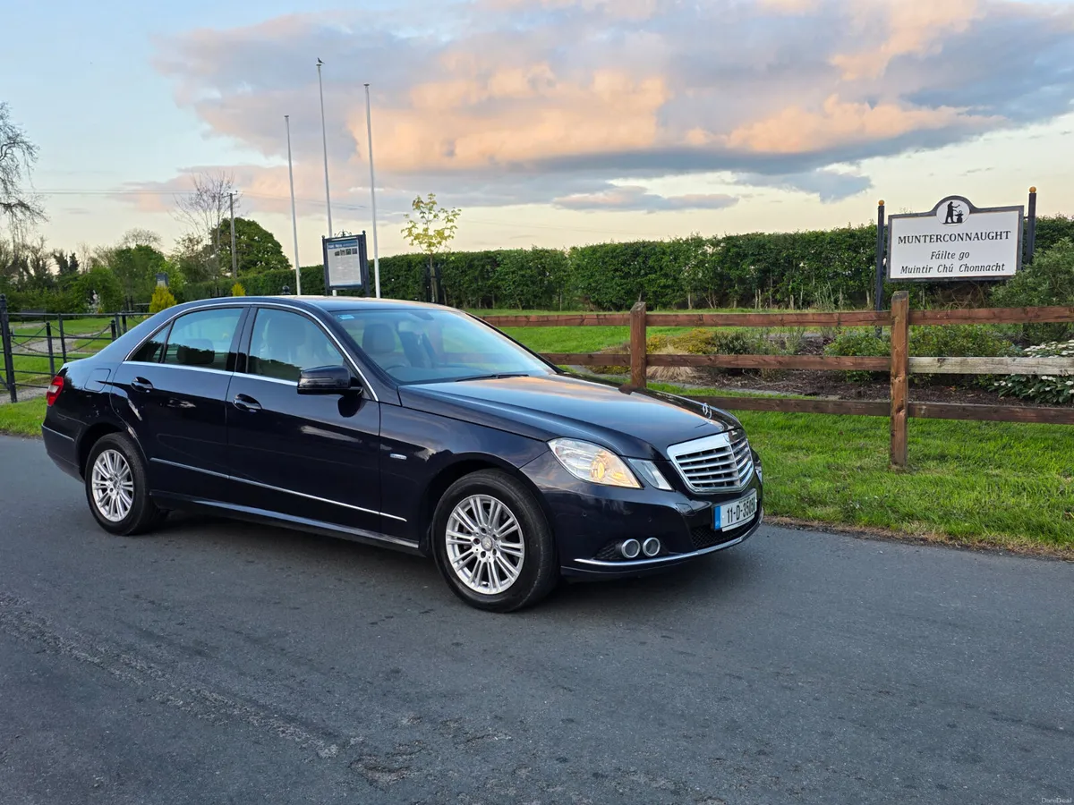 Mercedes-Benz E-Class 2011 Elegance Auto - Image 1