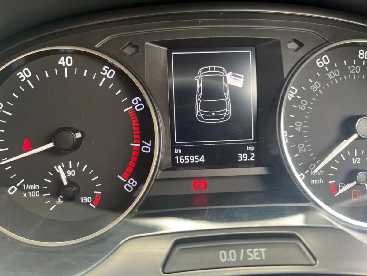 Skoda Fabia COLOUR EDITION TSI - Image 2
