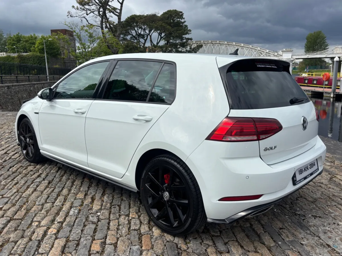 Volkswagen Golf R-LINE 1.6 TDI MANUAL 5SPEED 5DR 1 - Image 3