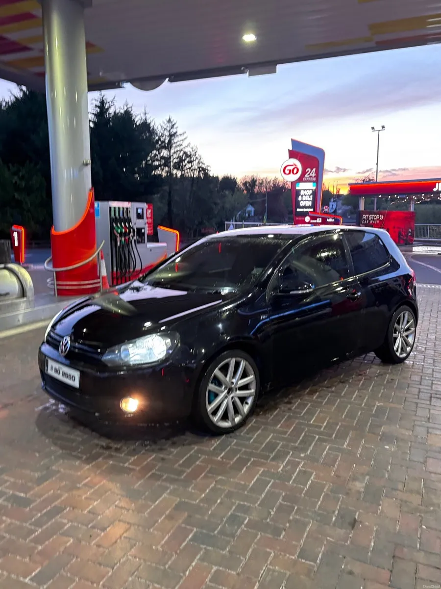 Vw Golf 2.0 140bhp R Line - Image 2