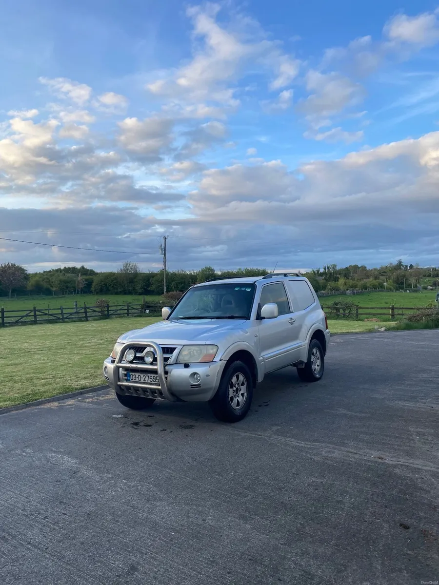 Mitsubishi Pajero 2003 - Image 1