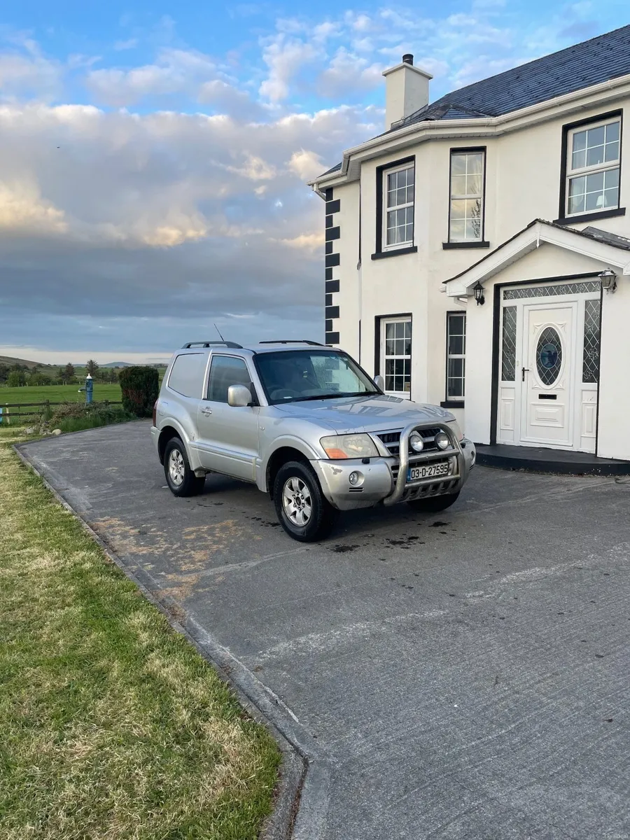 Mitsubishi Pajero 2003 - Image 3
