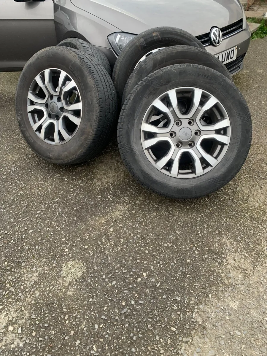 5 Wheels & tyres - Image 1