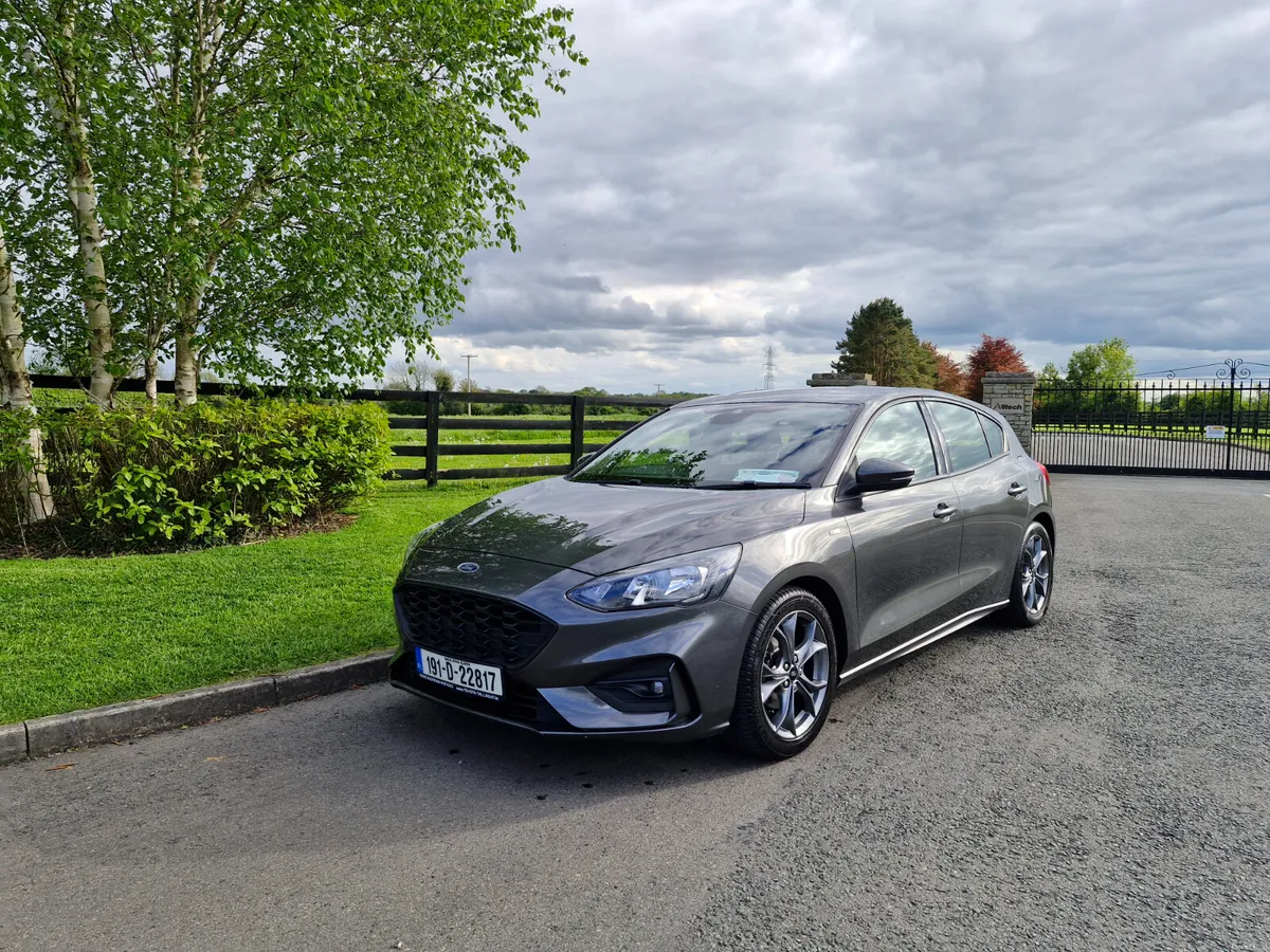 Ford Focus (NCT TESTED AND TAXED)!!! - Image 2