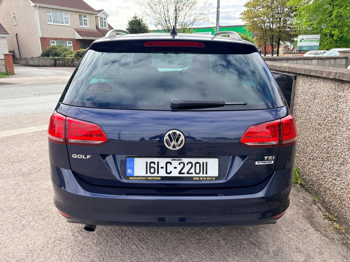 Volkswagen Golf Automatic - Image 3