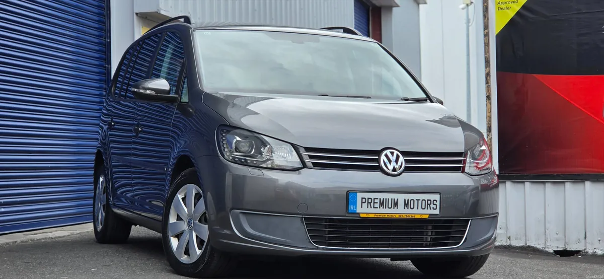 Vw Touran Automatic  Low Millage - Image 2