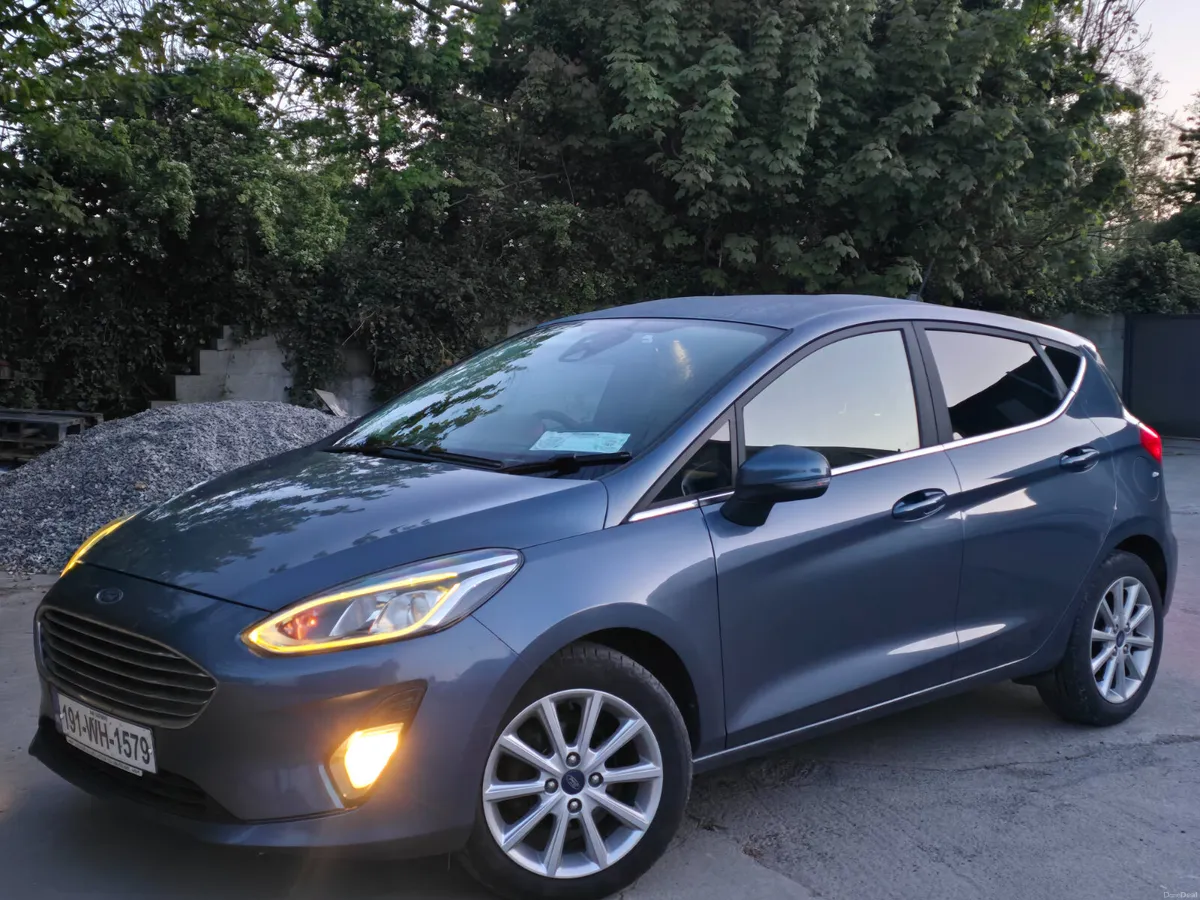 Ford Fiesta 2019 diesel ⛽️ nct&tax €8999 - Image 4