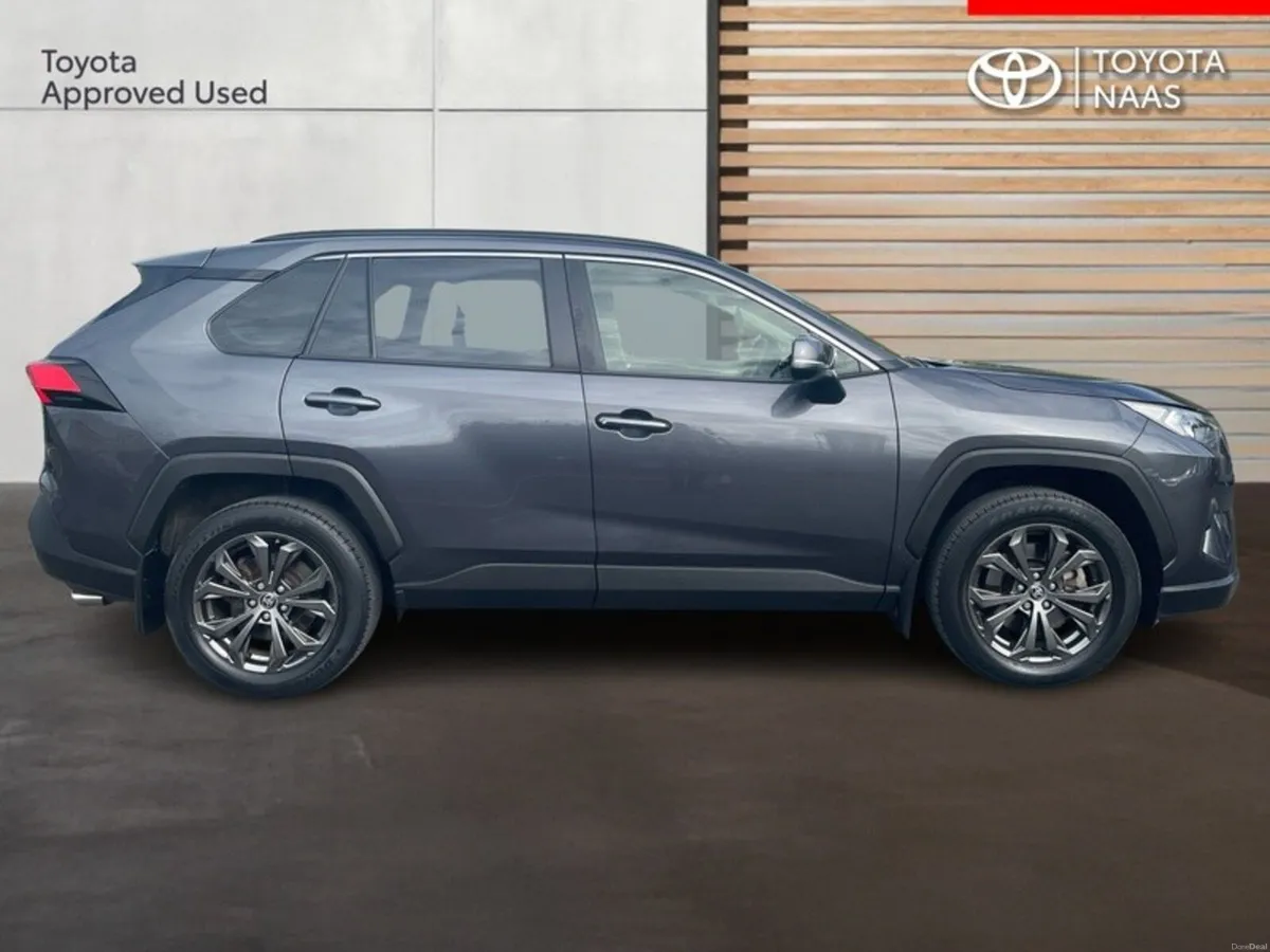Toyota RAV4 RAV4 HYBRID SOL 4DR AUTO - Image 3