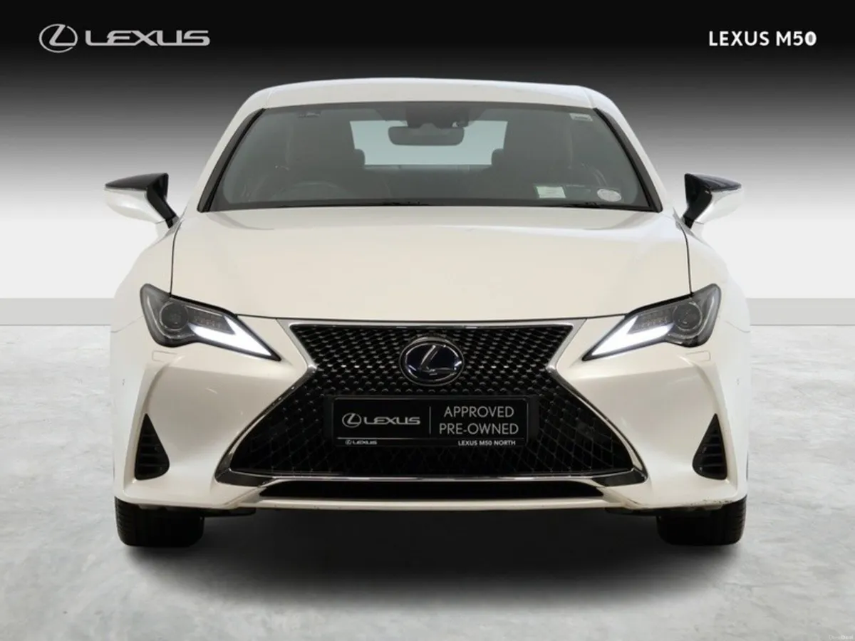 Lexus RC Luxury Coupe Hybrid - Image 4