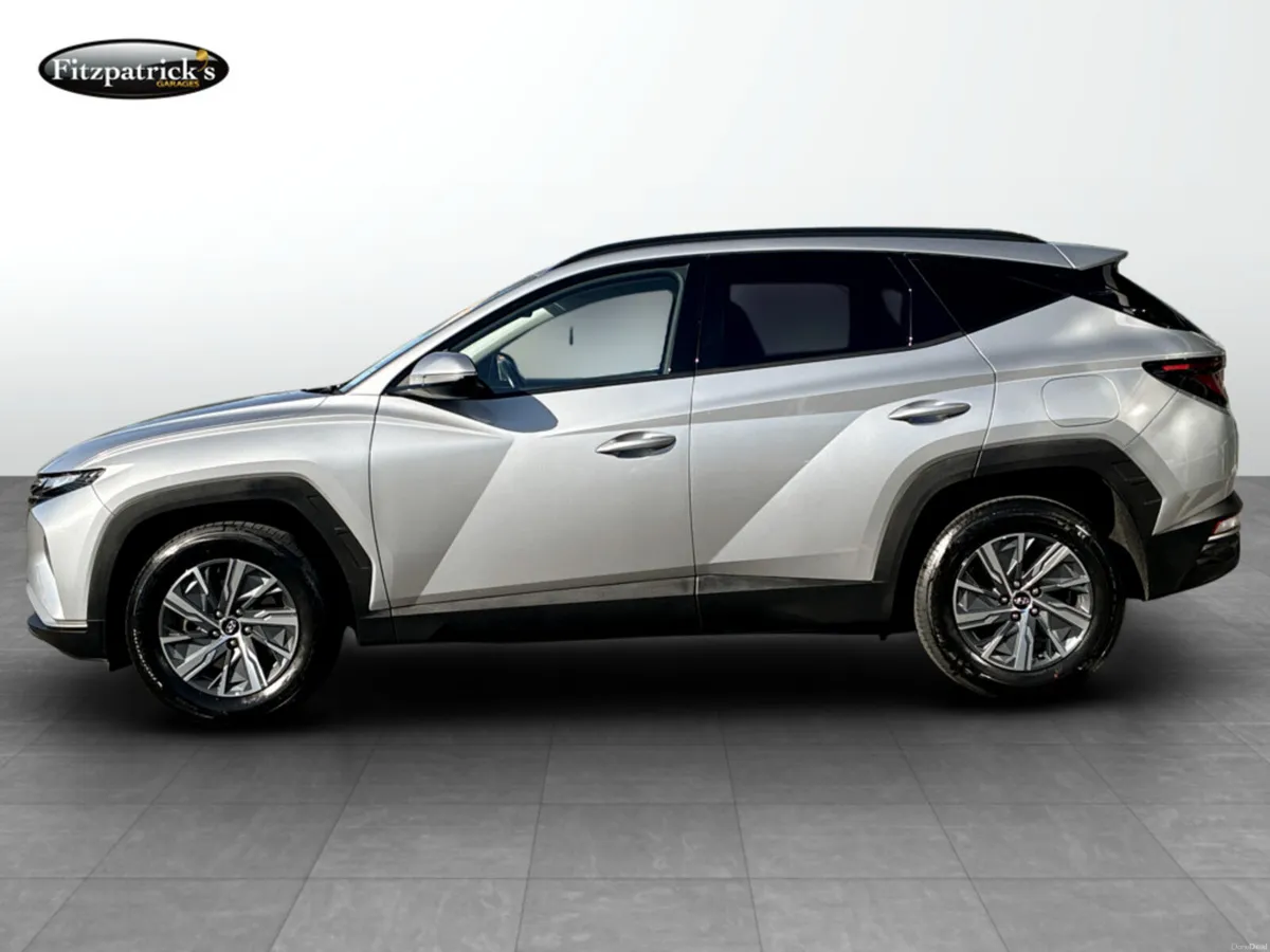 Hyundai Tucson Executive 1.6 Hybrid Automatic - Image 3