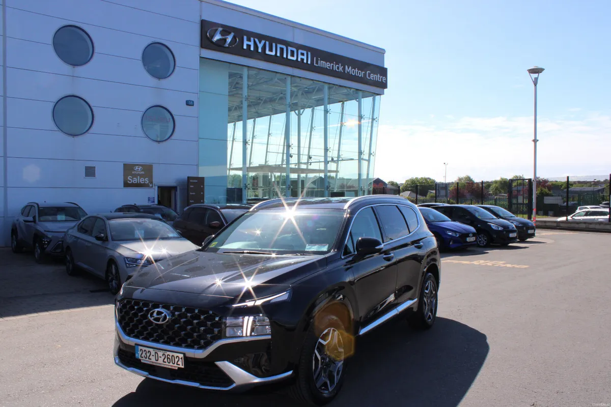 Hyundai Santa Fe 2023 - Image 1