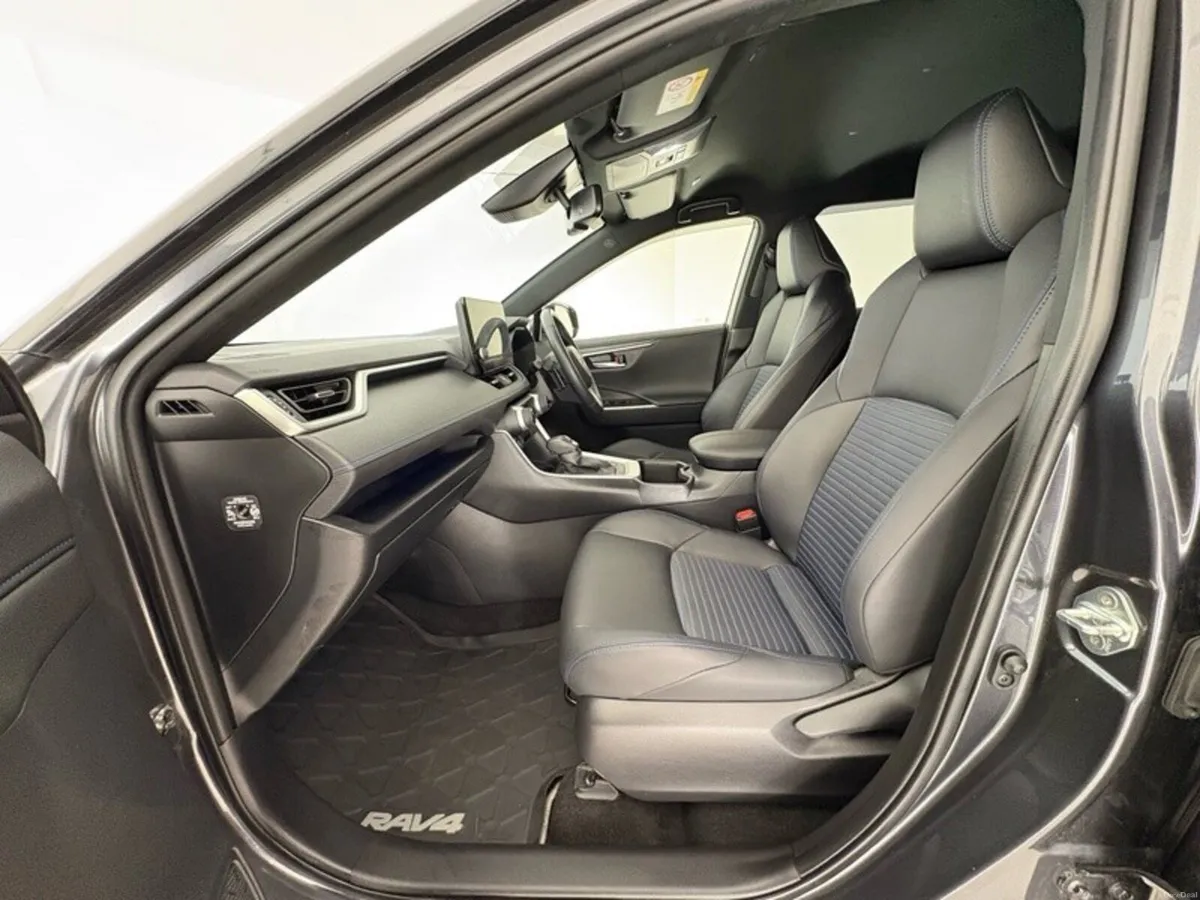 Toyota RAV4 Sport Hybrid - Image 6
