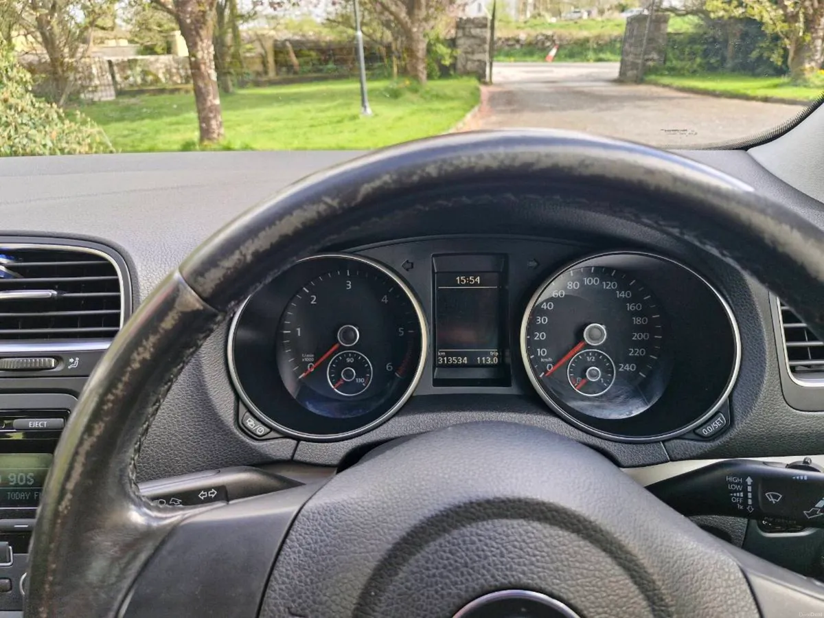 Volkswagen Golf - Image 4