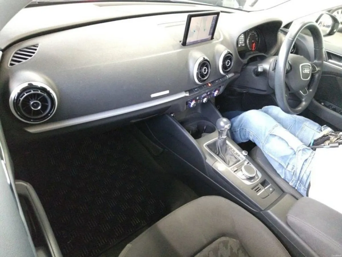 Audi A3 1.4 TFSI AUTOMATIC - XENON HEADLIGHTS - FA - Image 3