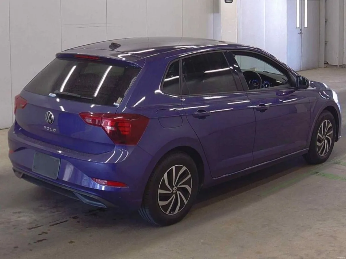 Volkswagen Polo 1.0 AUTOMATIC - UPGRADED FACTORY A - Image 2